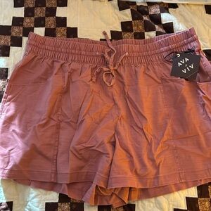 AVA & VIV | Shorts
